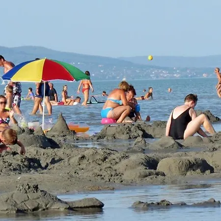 Hostel Ifjusagi Szallo *