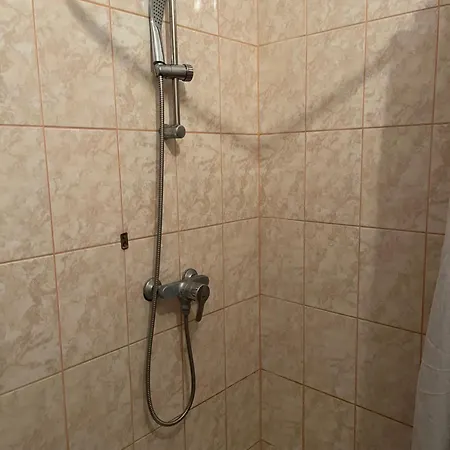 Ifjusagi Szallo Hostel *