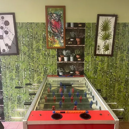 Hostel Ifjusagi Szallo Balatonfenyves