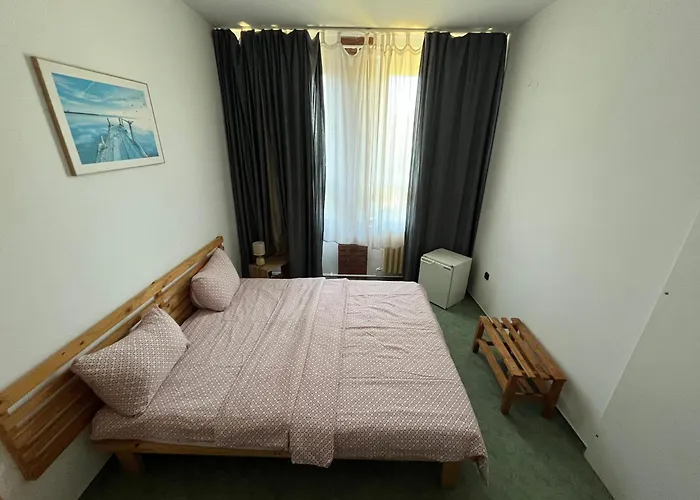 Ifjusagi Szallo * Balatonfenyves